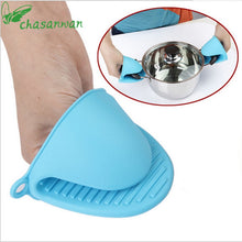 Load image into Gallery viewer, Kitchen Gadgets Silicone Gloves Insulation